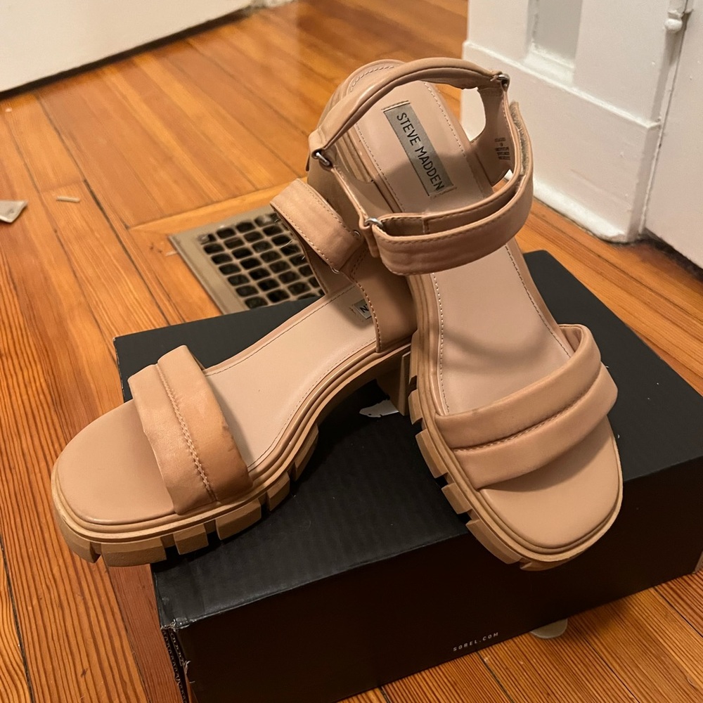 Like new Steven madden